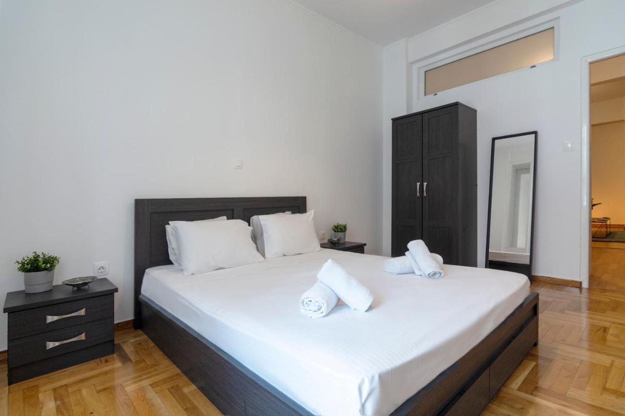 Modern 2Bd Apt In Athens , 3-Min Metro Buitenkant foto